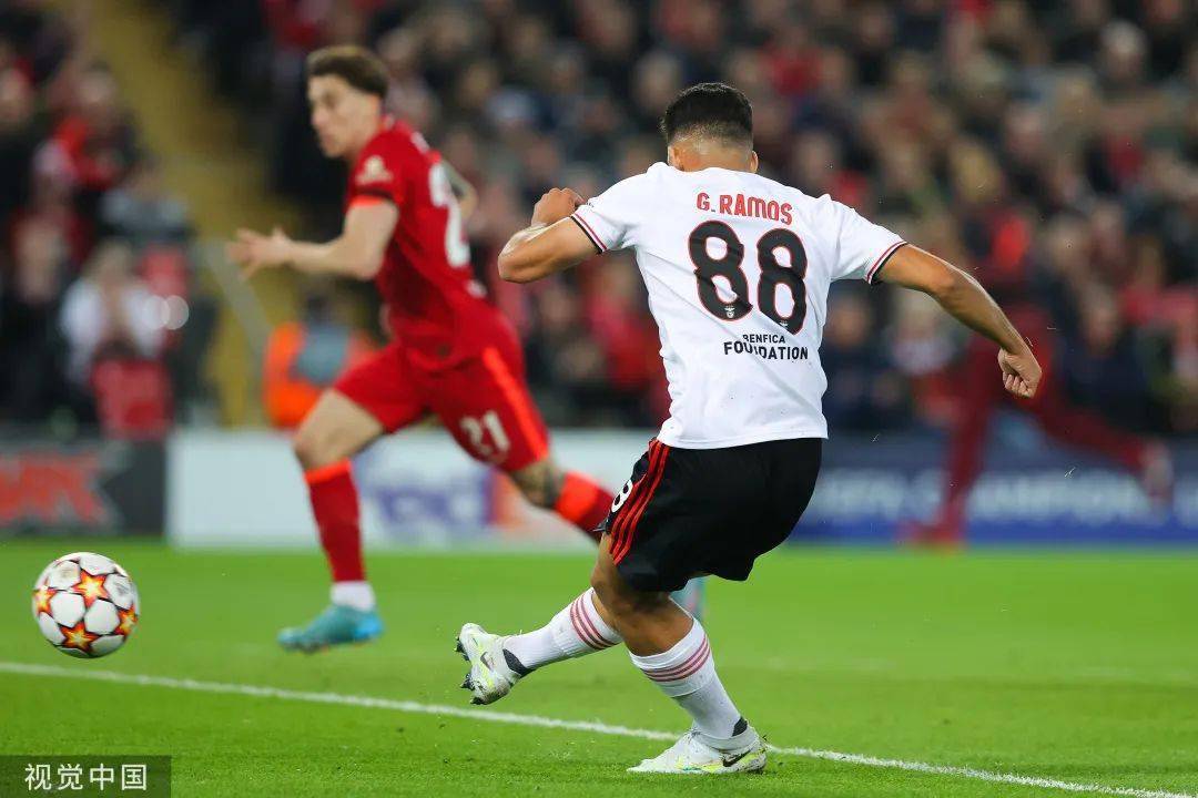 九游正版官网达拉斯独行侠转会期单刀错失本菲卡冲刺阶段外线爆发，法兰克福绝杀压哨备战英超瞬间刷屏的简单介绍