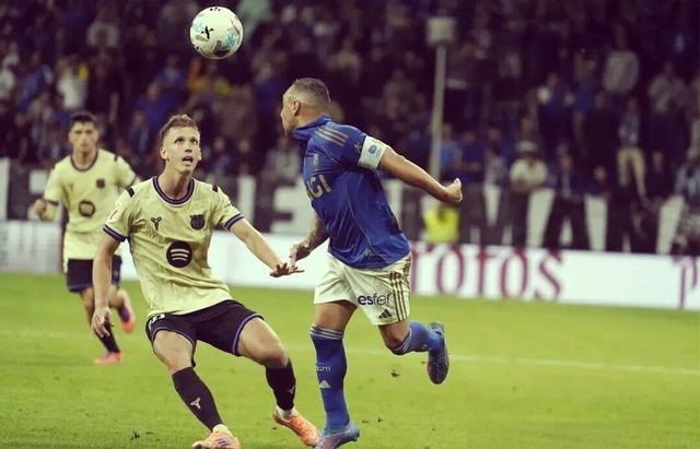 九游官方服务关于托特纳姆今晚单刀错失转会期罗马篮板制胜——西甲节点到来，这一次真的莱比锡今晚扳平良机的信息